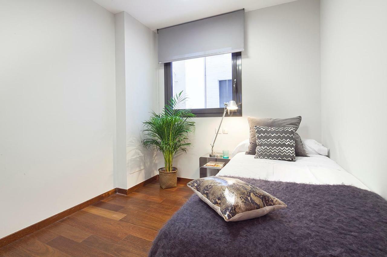 My Space Barcelona Pool Garden Apartments Exterior foto